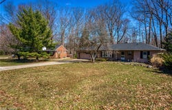 8327 Eastwood Drive, Broadview Heights, OH 44147