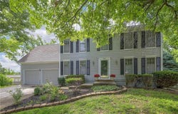 324 N PERSIMMON Drive, Olathe, KS 66061