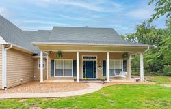 152 County Road 2256, Valley View, TX 76272