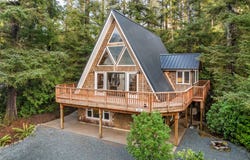 108 COLLEGE AVE, Manzanita, OR 97130
