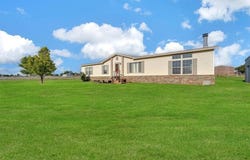 18760 E 1170 Road, Sayre, OK 73662
