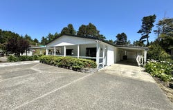 1601 RHODODENDRON DR, Florence, OR 97439