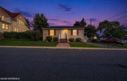 12 Raritan Avenue, Leonardo, NJ 07737