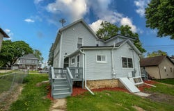 217 E Division Street, Dodgeville, WI 53533
