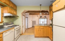 98 Safford St, Quincy, MA 02171