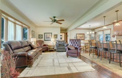 1403 N 9th Street, Estherville, IA 51334