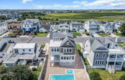 15 Waterway Road, Ocean City, NJ 08226