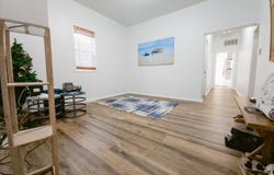 1305 N Main Avenue, Springfield, MO 65802