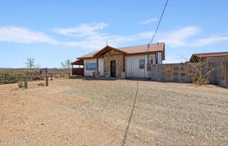 10975 E Janet Way, Dewey-Humboldt, AZ 86327