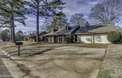 1422 Mossline Drive, Jackson, MS 39211