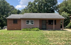 2235 CHARJEAN St, Memphis, TN 38114
