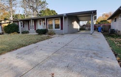 2340 Palm Drive, Florissant, MO 63031