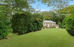 9 Lofty Heights Road, Westerly, RI 02891