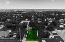 703 N Reagan, West, TX 76691