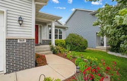868 McCollister Ct, IowaCity, IA 52240