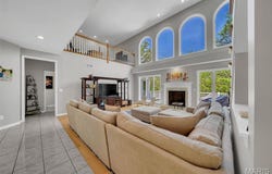 3856 Rooster Ridge Lane, Defiance, MO 63341