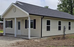 810 Colorado Avenue, Eldon, MO 65026
