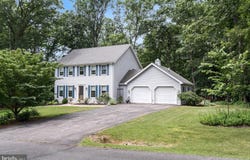 311 LAKESIDE LOOP, RIDGELEY, WV 26753