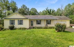 1527 French Valley Road, Russell Springs, KY 42642