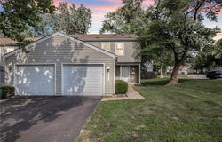 8636 W 108TH Place, Overland Park, KS 66210
