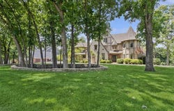 8320 Maplewood Lane, Lenexa, KS 66215