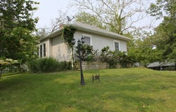 1140 E Main St., Carlinville, IL 62626