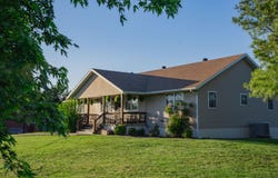 450 E 375th Road, Dunnegan, MO 65640