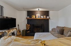 32 Gillingham  DR, Bella Vista, AR 72715