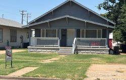 626 Center St, Alva, OK 73717