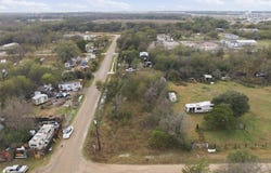 216 Melondale Drive, Elm Mott, TX 76640