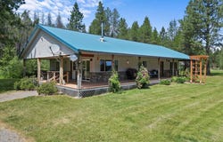 174 Where Its At Rd, Athol, ID 83801