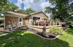 15 Timberlane Dr, Clear Lake, IA 50428