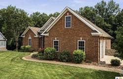 295 Dunedin Way, Glasgow, KY 42141
