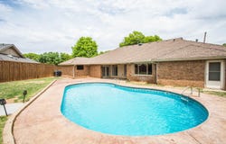 7802 Zoar Avenue, Lubbock, TX 79424