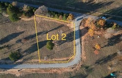 2 Kathy Lane, Eufaula, OK 74432