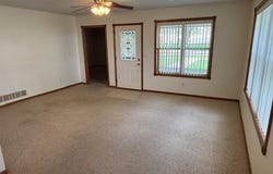 432 Pleasant Street, Osage, IA 50461