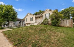 3216 S Bryn Mawr Drive, Independence, MO 64057