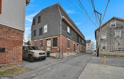 128 S CHERRY STREET, LEBANON, PA 17042