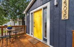 23035 Powell Avenue, Hazel Park, MI 48030
