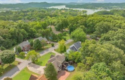 1825 Scenic Valley Lane, Knoxville, TN 37922