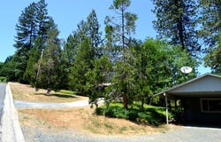 2360 NW Highland Avenue, Grants Pass, OR 97526