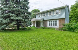 3904 76th Street, Urbandale, IA 50322