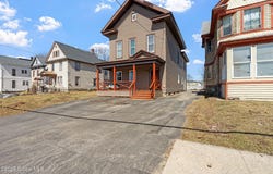 33 Third Avenue, Gloversville, NY 12078