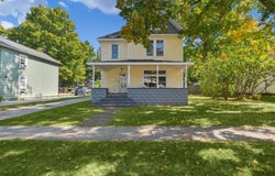 126 N Monroe Street, Rockford, MI 49341
