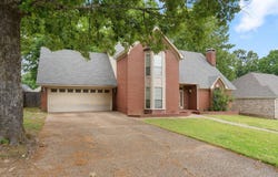 16 Blue Mountain Drive, Maumelle, AR 72113