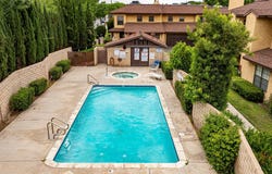 1521 W Avenue L, Lancaster, CA 93534
