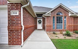 512 Westgate Drive, Aledo, TX 76008
