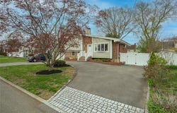 203 W 18th Street, Deer Park, NY 11729