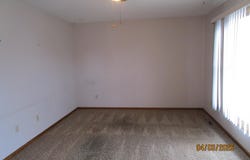 1215 6TH ST SW, Minot, ND 58701
