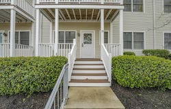 19 Clipper Ct, Atlantic City, NJ 08401